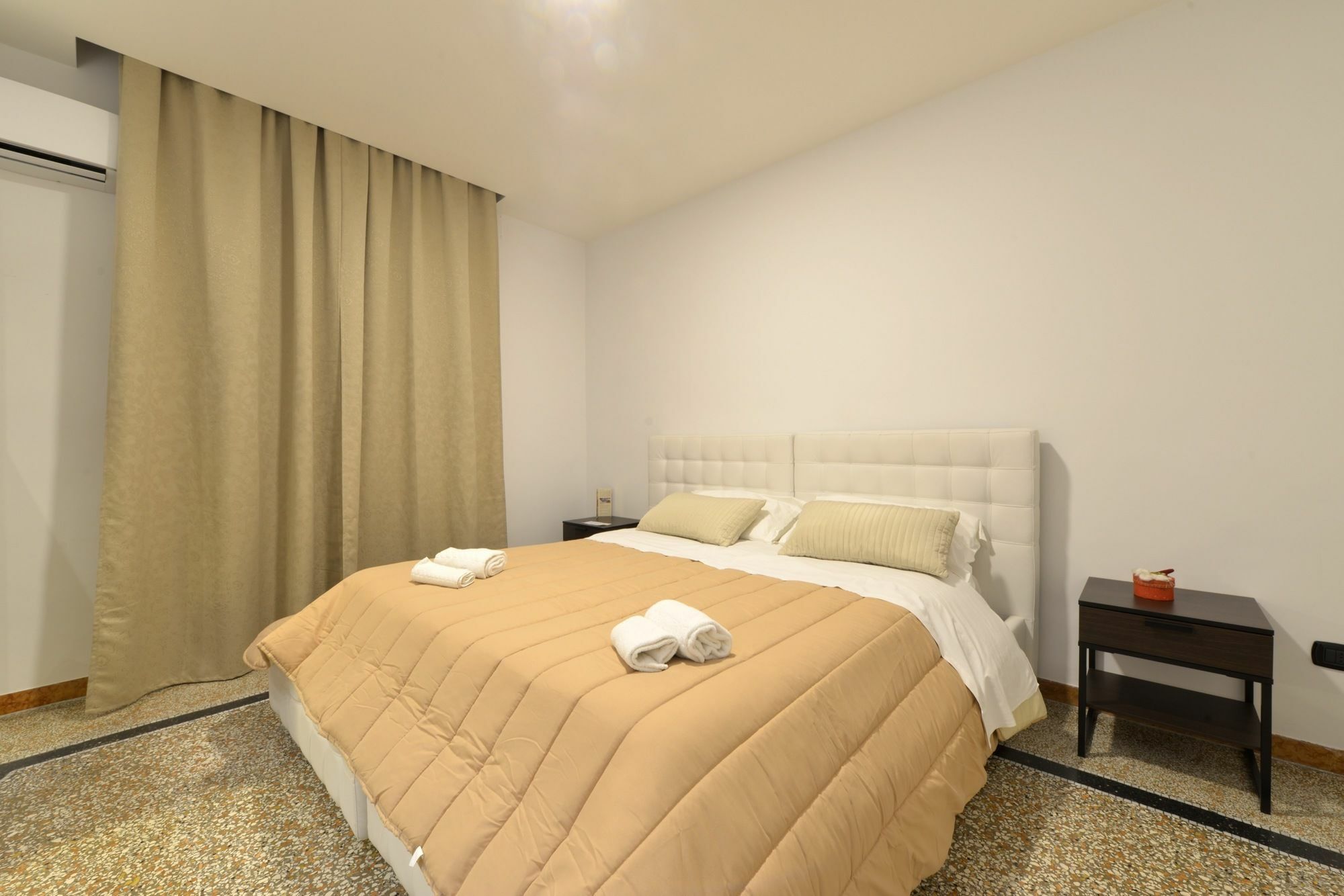 Napoli Central City 외부 사진