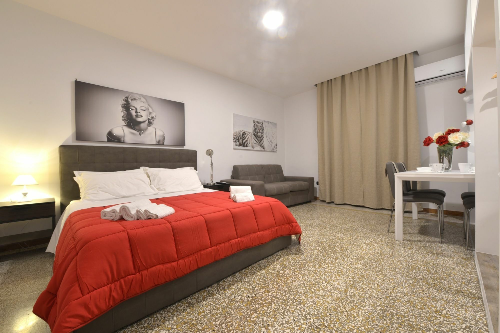 Napoli Central City 외부 사진